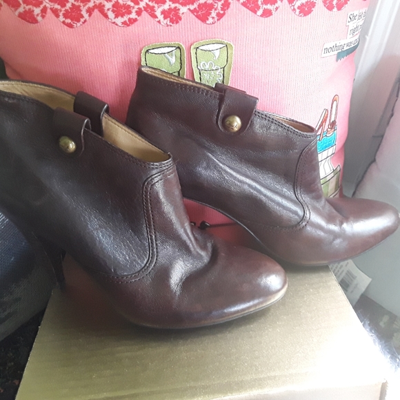 coach brown booties - Picture 4 of 7